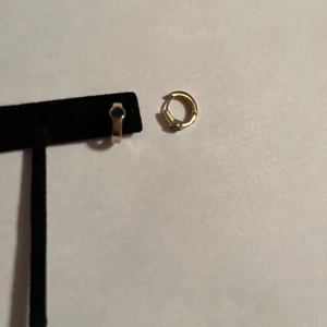 SAMPLE BROOKS BROTHER TINY Blue STONE HOOP EARRINGS F454 - Picture 1 of 5