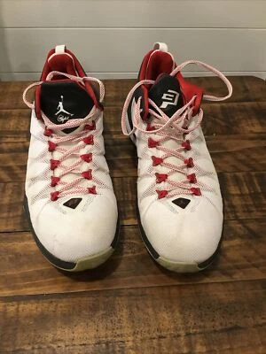 Nike Jordan CP3. Baloncesto Chris Paul talla 12,5, blanco, rojo, negro 725173-101 Foto 1 de 4