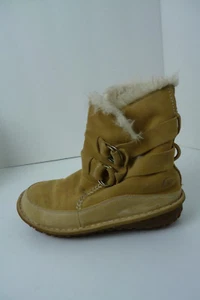 Botas cortas de gamuza beige Sorel para mujer talla 7,5 - Imagen 1 de 8