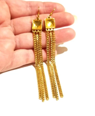 **Pendientes colgantes Vince Camuto cadenas largas tono dorado diamantes de imitación piramidales** Foto 1 de 4