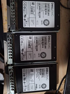 3 disques durs Dell EMC VXRail P570F (2X3,84 To) et (1,6 To) - Photo 1/1