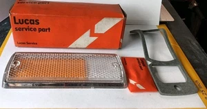 TRIUMPH TR7 TR8 RH FRONT SIDE FLASHER LAMP LENS NEW OLD STOCK LUCAS L865 MARINA - Picture 1 of 5