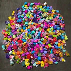 Lot of 280+ Hatchimals Colleggtibles Mini Animal Figures - Picture 1 of 8