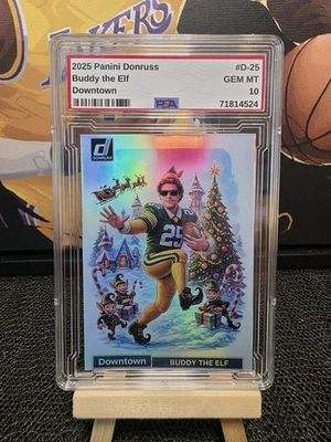 Карта 2025 Panini Donruss #D-25 Buddy the Elf «Центр города» НА ЗАКАЗ - Изображение 1 из 2