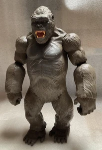 King Kong Skull Island 18" / 46cm Giant Poseable Action Figure Lanard 2016 Lot 2 - Picture 1 of 6