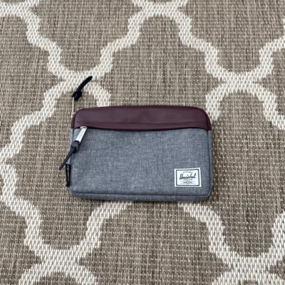 Bolsa de viaje Herschel supply company Foto 1 de 4