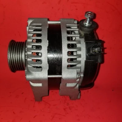 Chrysler Pacifica 2005 motor de 3,5 L alternador de 145 amperios con polea de embrague  Foto 1 de 4