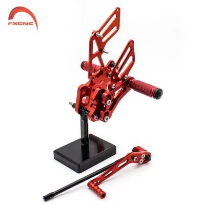 Juego de estriberas trasero ajustable CNC GP para Suzuki GSXR600/GSXR750 2006-2008 2009 2010 Foto 1 de 4