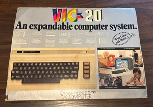 Commodore VIC-20 Computer Power Tested W/ Box, Power Supply, Cover & Manual - Picture 1 of 17