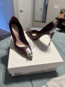 Alexander McQueen Spike Heels - Size 35.5 - Authentic - Originally 990 - Picture 1 of 5