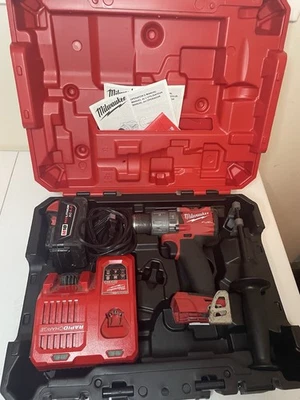 Milwaukee M18 FUEL 1/2'' Hammer Drill/Driver, Case, Battery, and Charger. Tested - Image 1 of 4
