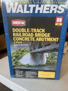 Walthers Cornerstone 933-4553 HO Scale Double-Track Bridge Abutment (2) Kit - Bild 1 von 4
