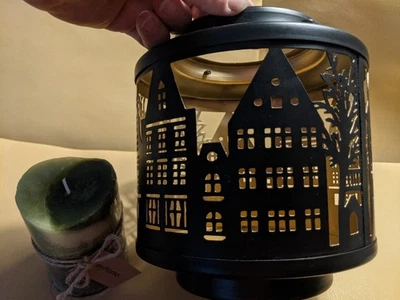 Laterne Windlicht mit Kerze schwarz gold Herbst Häuser neu Geschenk 2x vorhanden - Bild 1 von 4