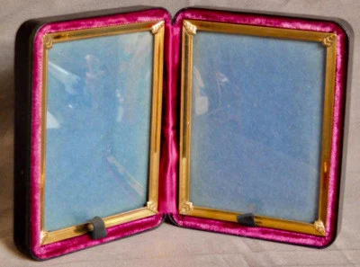 "Estuche de terciopelo con marco de fotos de cuero de viaje súper vintage de 5" x 4""" Foto 1 de 4