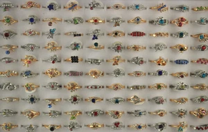 35pcs Mixed Lots Filled Rhinestone Gold/Silver Plated Cute Lady Rings Wholesale - Picture 1 of 10