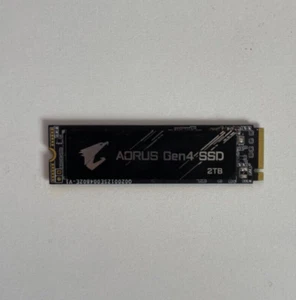 GIGABYTE AORUS NVMe Gen4 M.2 2TB PCI-Express 4.0 Interface High Performance - Picture 1 of 1