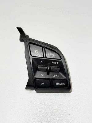2016-2018 HYUNDAI TUCSON STEERING WHEEL CRUISE CONTROL SWITCH OEM 96720-D3200 - Image 1 of 2