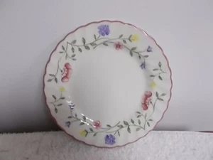 Vintage 1985 Johnson Brothers Summer Chintz Floral 6 1/4" Appetizer Bread Plate - Picture 1 of 3