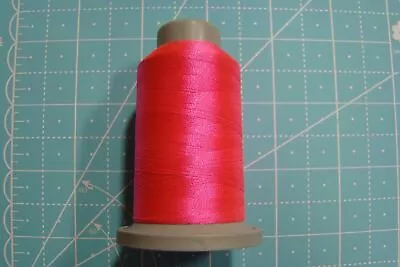 Glide Thread Mini Spool Magenta 70212 - Image 1 of 2