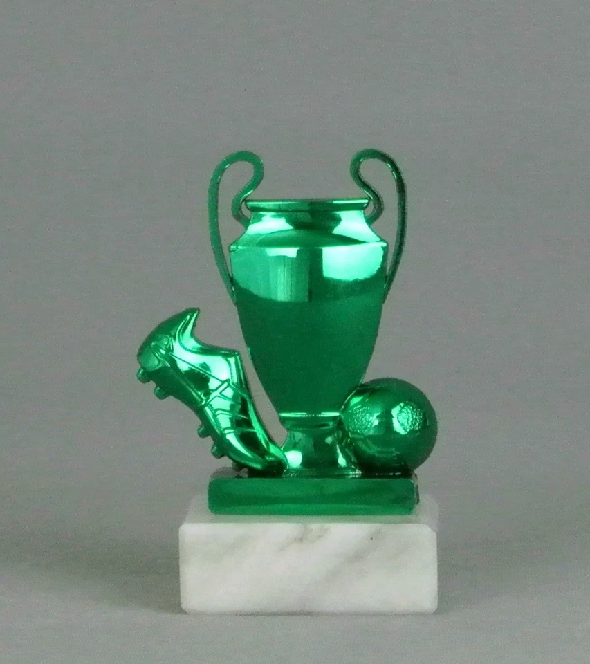 HR POKALE Pokal Restposten / Halbrelief / Fußball / 10cm / grün / mit Gravur