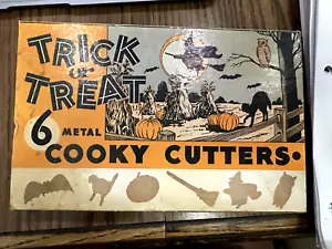 Juego de 6 cortadores de galletas HALLOWEEN de colección estilo mediados de siglo metal con caja TRUCO O TRATO - Imagen 1 de 2