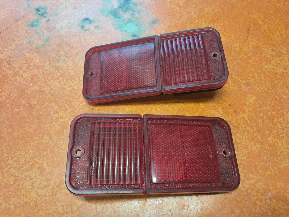 Par de luces marcadoras laterales traseras Chevrolet GMC 1968-1984 G10 G20 G30 camioneta Foto 1 de 4