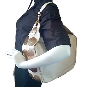 Nuova borsa a tracolla ESCADA medaglione martellato grande in pelle tote bag bianca con oro HW - Foto 1 di 12