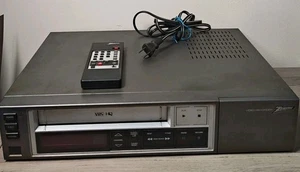 Vintage Zenith VRD100 VCR VHS HQ Video Recorder Player As Is W/ Remote - Picture 1 of 7
