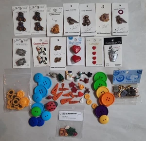 Lot of Novelty Buttons On Cards & Loose Birds Bears Carrots Sunflowers Snowman - Picture 1 of 6
