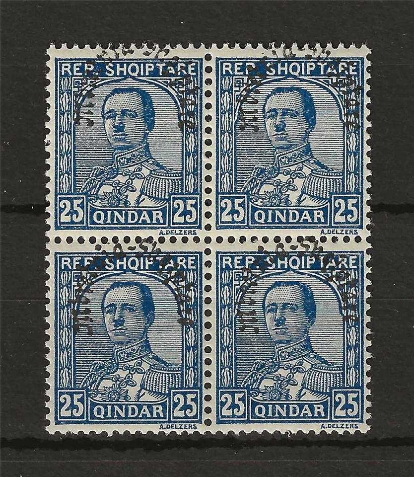 Albania 1928 Sc# 232 King Zog overprint shifted block 4 MNH - Image 1 of 1