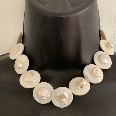 NUEVO COLLAR DE PERLAS BARROCAS ANTHROPOLOGIE ANITA BERISHA PLACA DE ORO 14K AGOTADO Foto 1 de 3