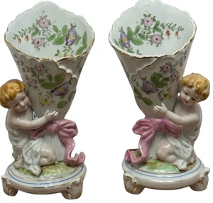 "Par de jarrones de porcelana alemana vintage masillas y detalles florales 8"" europeos usados en excelente estado" - Imagen 1 de 13