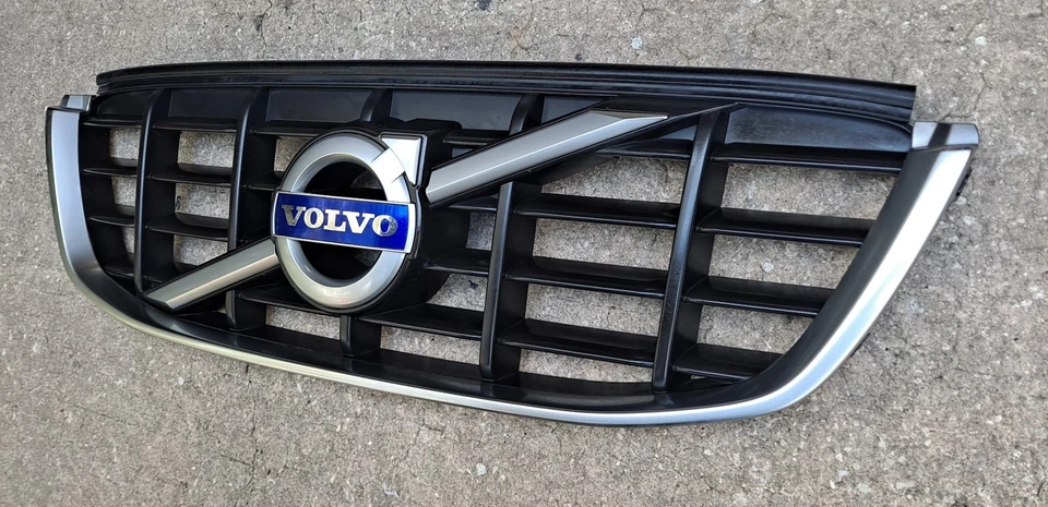 2010-2013 Volvo XC60 Front Upper Grille Silver & Black 2011 2012 (B) Foto 1 de 4