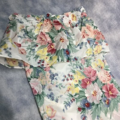 Martha Stewart Shower Curtain Cottage Big Floral NWOT Ruffle Top Waterproof - Image 1 of 4