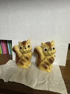Vintage anthropomorphe Eichhörnchen Salz und Pfefferstreuer - Bild 1 von 4