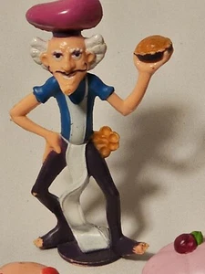 Kenner AGC 1981 Strawberry Shortcake PVC Purple Pie Man Minifigure Rare - Picture 1 of 1