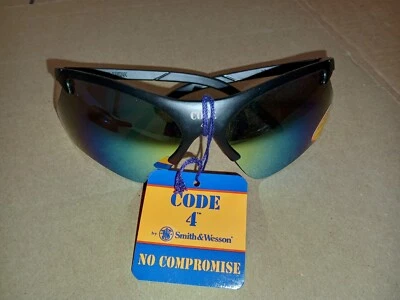 Smith & Wesson Code 4 No Compromise Shooting Glasses - Image 1 of 3