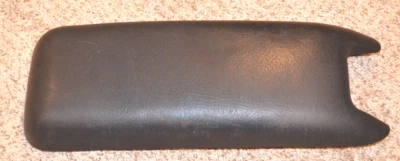 CHEVROLET BLAZER JIMMY S10 BRAVADA CENTER CONSOLE ARM REST LID 1994-1997 BLACK Foto 1 de 4
