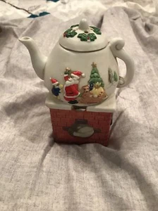 Vintage Ceramic Tea Pot Potpourri Bowl Tealight Candle HOLDER Holiday Santa Xmas - Picture 1 of 4