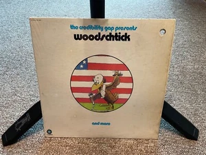 Credibility Gap Presents Woodschtick And More (1971) Vinyl LP Harry Shearer - Imagen 1 de 7