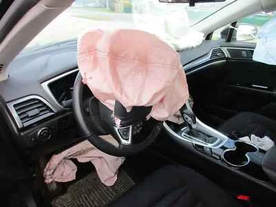 Used Air Cleaner Assembly fits: 2015 Ford Fusion 2.5L standard emissions Grade A - Image 1 of 4