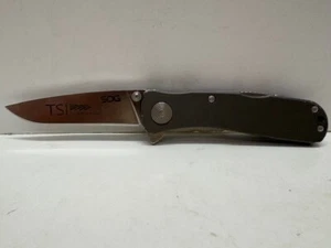 SOG Twitch II Single Blade Spring Assisted Gray Lockback Knife W/Pocket Clip - Picture 1 of 12
