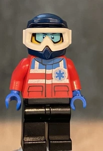 LEGO Male Minifig Ski Patrol Winter Snow Skier Snowboard Snowboarding - Picture 1 of 2