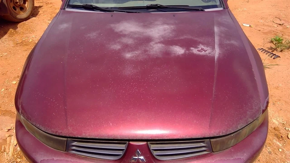 Capucha compatible con 99-03 GALANT 241360 Foto 1 de 4