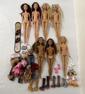 Lotto 7 bambole Barbie My Scene con scarpe e vestiti Madison Chelsea anni 2000 - Foto 1 di 20