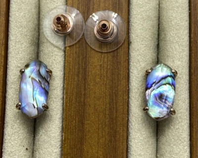 Aretes Kendra Scott Betty tono oro rosa abulón Foto 1 de 4