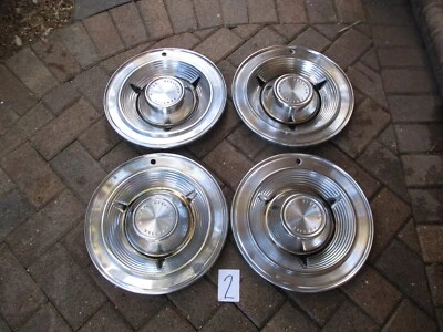 Bonneville Pontiac 1962 14" juego de 4 tapacubos OEM #2 Foto 1 de 4