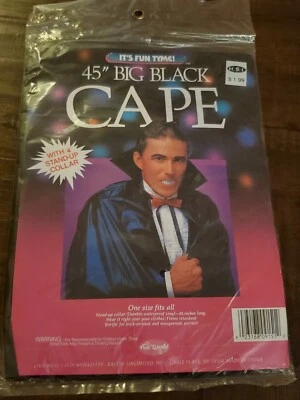 Novo Vintage 45" Capa Drácula de Vinil Preto com 5" Gola Stand Up Halloween Vampiro - Imagem 1 de 4
