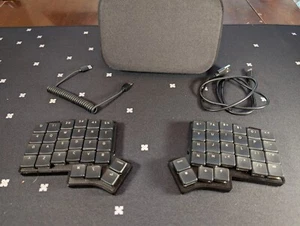 Keebio Iris CE low-profile Choc V1 mechanical split keyboartd - Picture 1 of 7