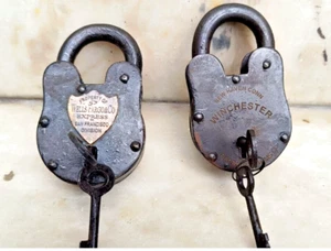 Lot Of 2 Pcs Padlock at this amazingly Beautiful Antique finished padlock - Picture 1 of 5